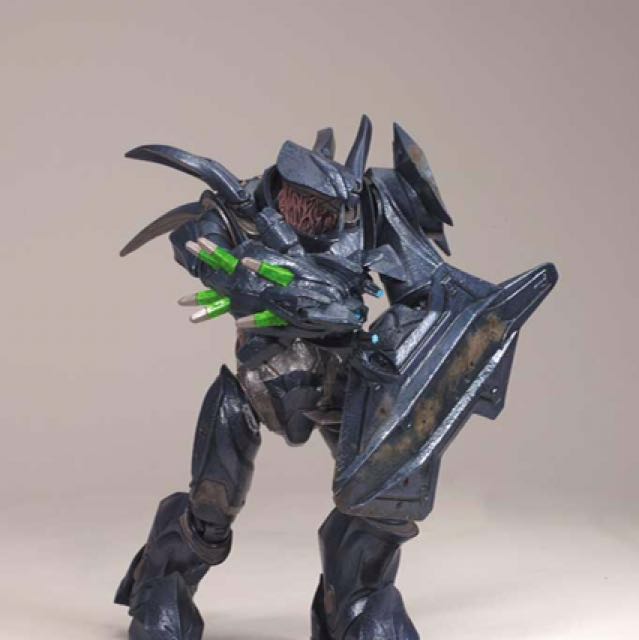 Halo 3 hunter figure on sale