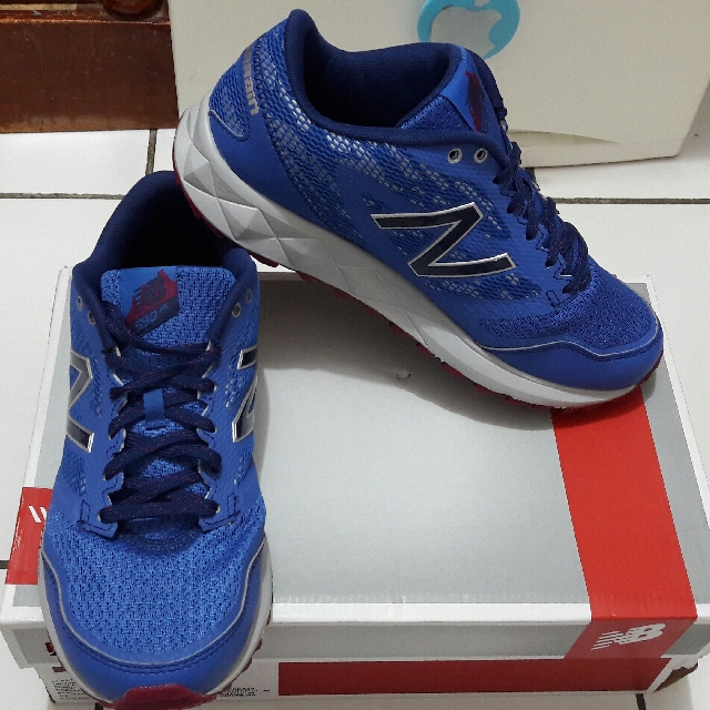 New Balance WT590 CM2 trail running Olah Raga Perlengkapan