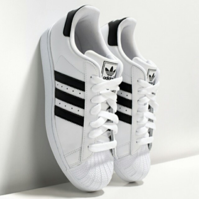 PO: ADIDAS SUPERSTAR CLASSIC SNEAKERS IN WHITE (BLACK TONGUE), Women's  Fashion, Shoes on Carousell