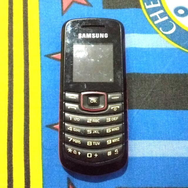Samsung Hp Senter Gt E1080f Merah Hitam Body Mulus Kondisi Mati Belum Sempat Diservice Telepon Seluler Tablet Ponsel Android Samsung Di Carousell