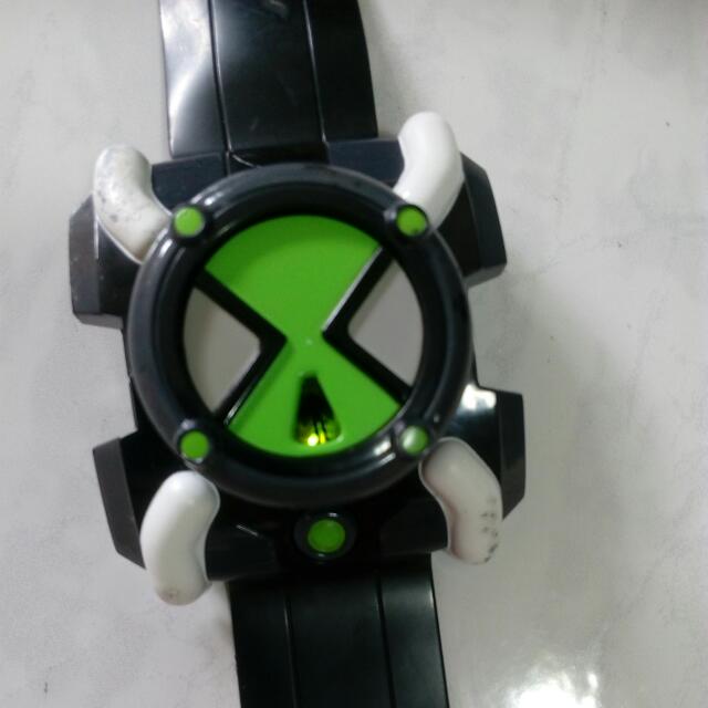 Ben 10 Omnitrix Watch (Original) With Lights And Sounds, Toys & Games ...