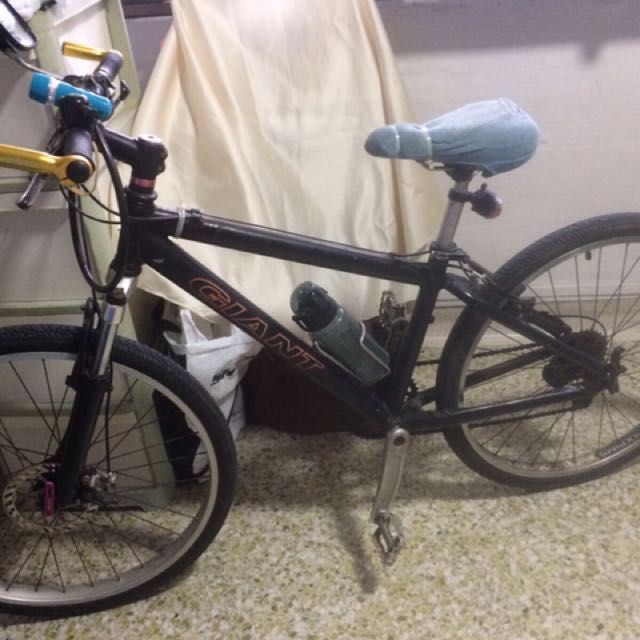 Giant Mountain Bike For Sale Bicycles Pmds Bicycles On Carousell