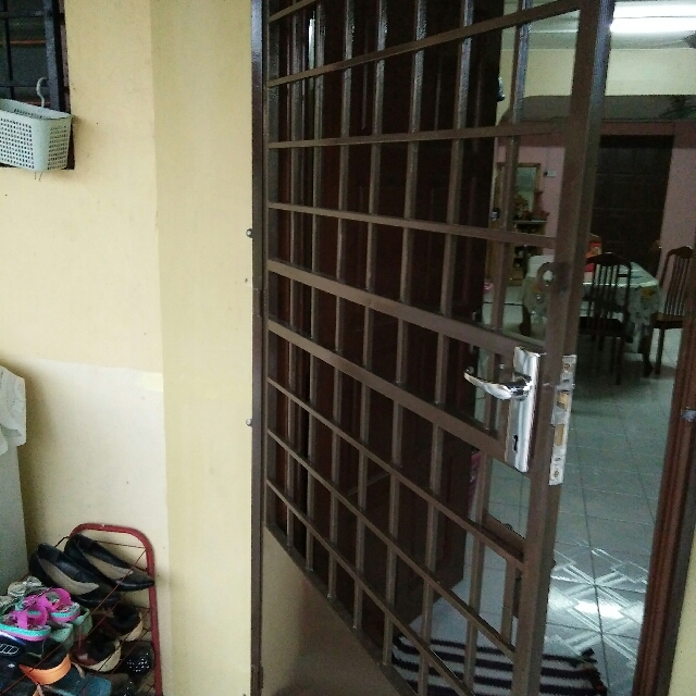 Kerja Membuat Grill Besi Tingkap Pintu Dan Bagainya Home Furniture Others On Carousell