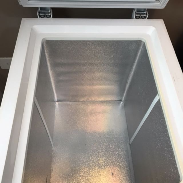 Kadeka Chest Freezer, KCF90J (Kept very hygienic for breast milk