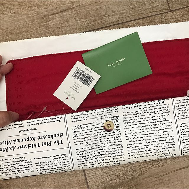 Kate Spade Newspaper Clutch, Women's Fashion, Bags & Wallets, Clutches on Carousell