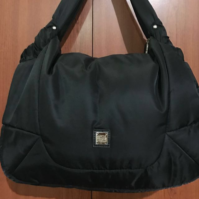 girbaud sling bag price