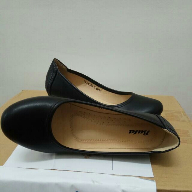 Pantofel Wedges Bata No 38 Fesyen Wanita Sepatu Di Carousell