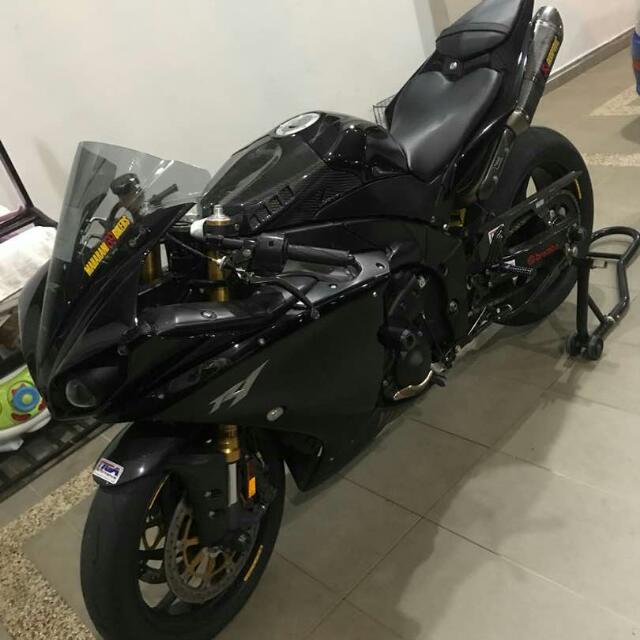 yamaha r1 crossplane