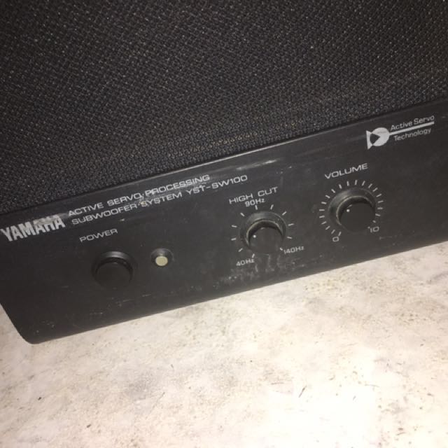 Yamaha Yst sw 100. Woofer. Japan. Vintage. Condition good. Amplifier