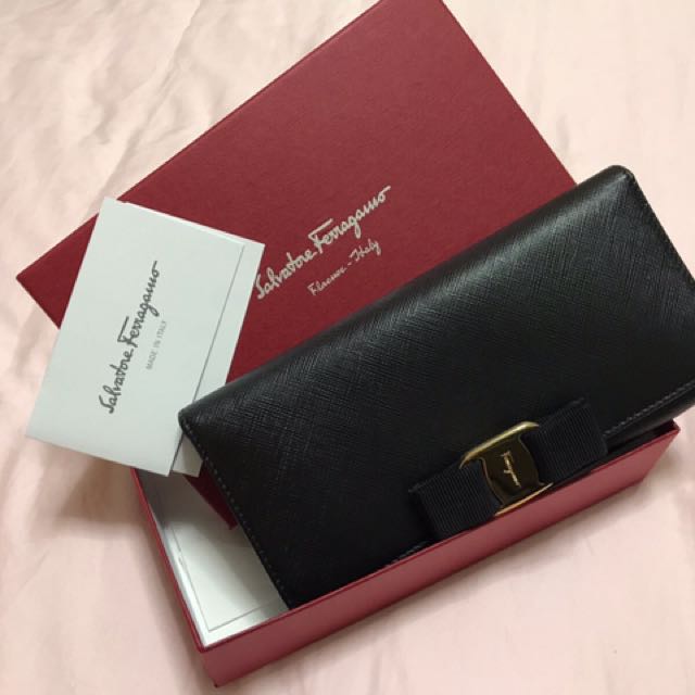 Black Salvatore Ferragamo Wallet, Luxury, Bags & Wallets on Carousell