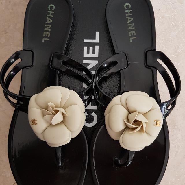 ‘Sold’ CHANEL Black & Cream Camellia Flower Jelly Sandals 38