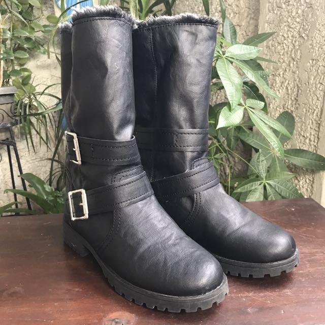 payless rugged outback boots