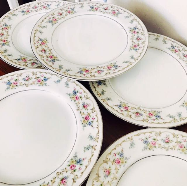 Royal Crown Japan Fine China Dinner & Serving Plates, TV & Home