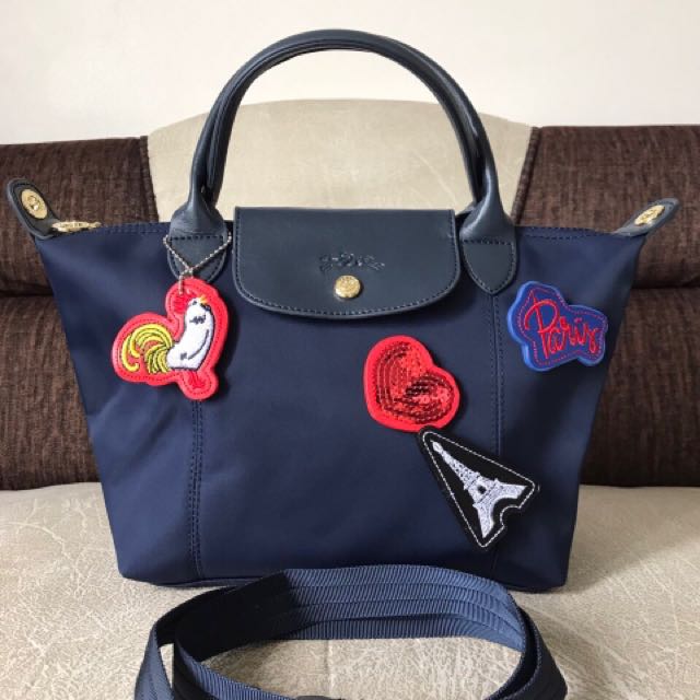 Sale!! Limited edition Longchamp paris small/medium navy blue, Luxury, Bags & Wallets on Carousell