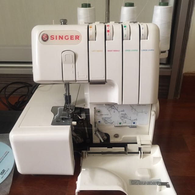 Singer 14n655 Overlock Serger Sewing Machine Mesin Jahit Tepi Design Craft Craft Supplies Tools On Carousell