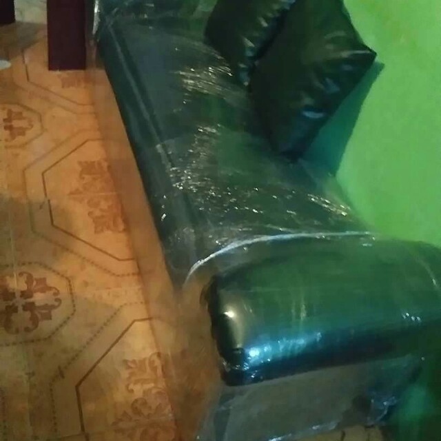 Sofa/made to order cleopatra sofa set (Category: Sofas) located in San Mateo. Submitted by krisna.jimenez (Listing ID 129367114, Image 2). Description: SOFA MADE TO ORDER Gawa sa 100% uratex foam, bago at magandang kahoy, stretchable leather, Gamusa/suede cover. Pwede ka mamili ng kulay at design ng cover depende sayo (tela,leather,gamusa) nag cucustomize din kami. Pili nalang sa mga designs. Pm me for more info. Mas nakakasigurong di tinipid sa 