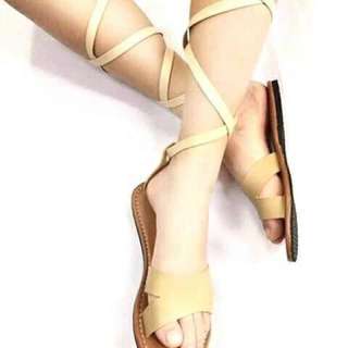Tie-Up Flats