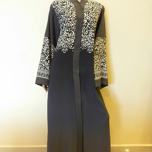 Arabic Calligraphy Abaya, Women’s Fashion, Muslimah Fashion, Kaftans