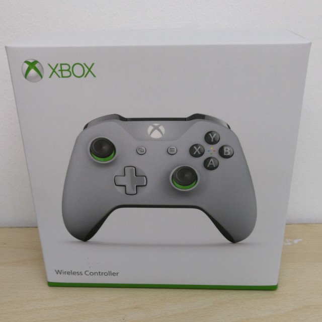 microsoft xbox one green and gray wireless controller