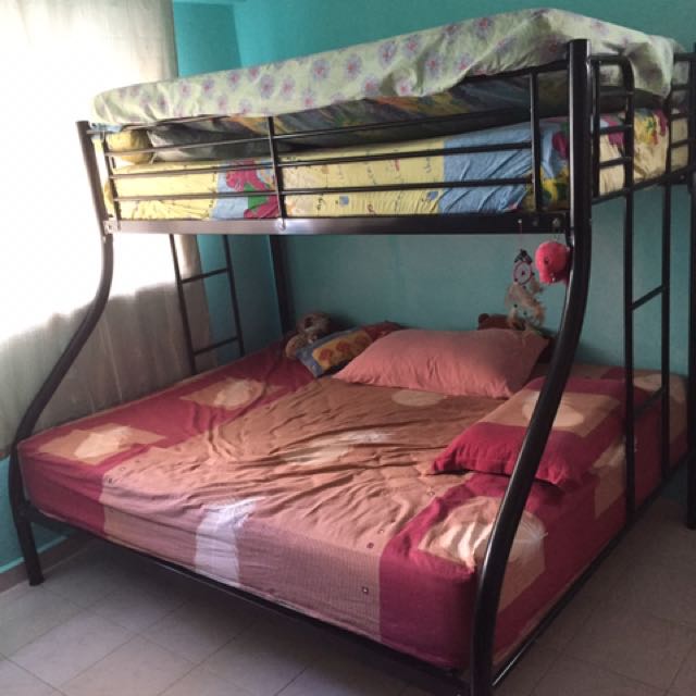 Queen size on sale bed double deck