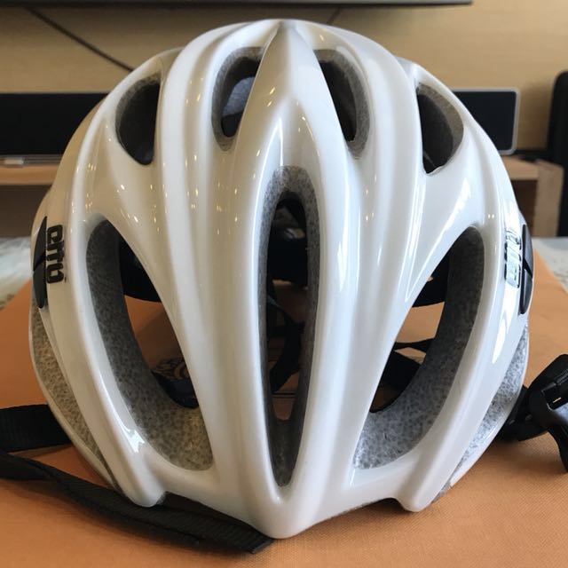 挪威自行車安全帽etto 極簡亮白色 空氣力學 運動休閒 自行車在旋轉拍賣