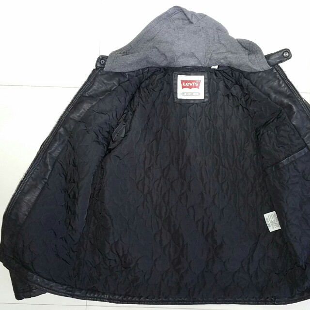 Levi S Hooded Leather Jacket Bought In Usa Fashionable Stylish