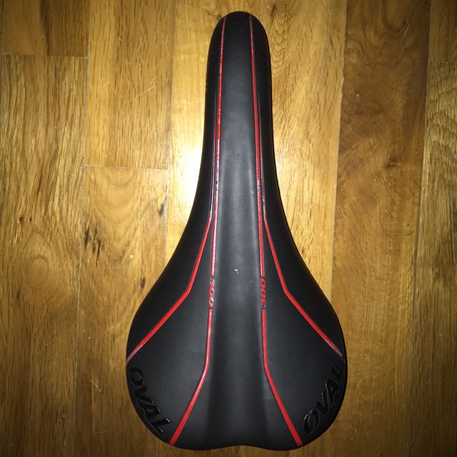 Oval Concepts 300 road saddle
