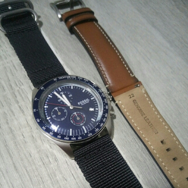 Mondina sapphire watch top