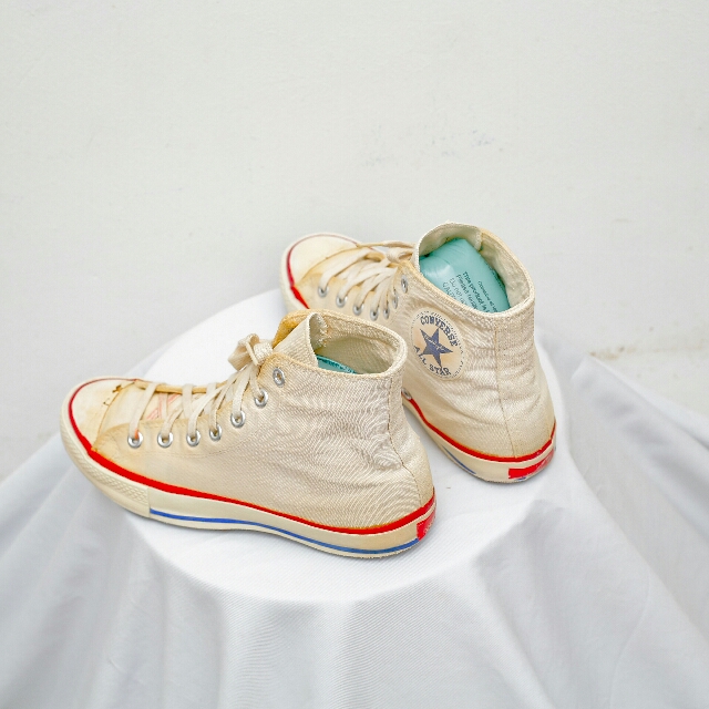 converse red label