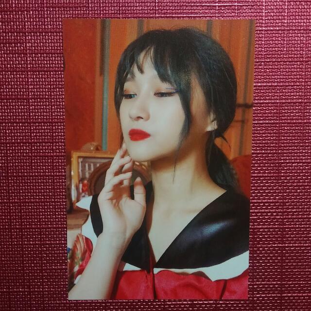 Sold Wts Siyeon Dreamcatcher Prequel After Version Photocard Hobbies Toys Memorabilia Collectibles K Wave On Carousell