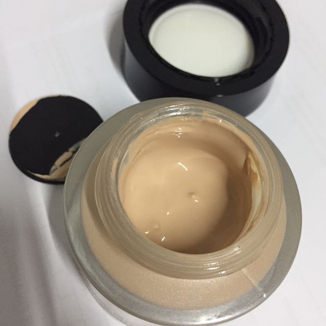 Armani Designer Shaping Cream Foundation, Beauty & Personal Care, Face,  Makeup on Carousell
