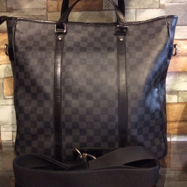 Louis Vuitton Damier Graphite Canvas Tadao GM Tote Bag, Luxury, Bags &  Wallets on Carousell