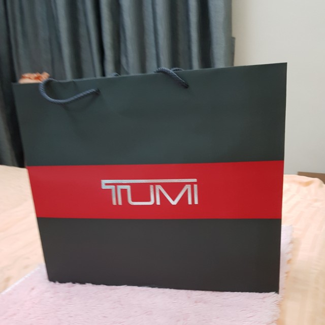 Tumi 2025 paper bag