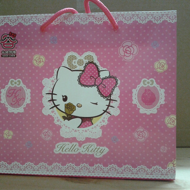 Hello Kitty Paper Bag, Babies & Kids, Going Out, Carriers & Slings on