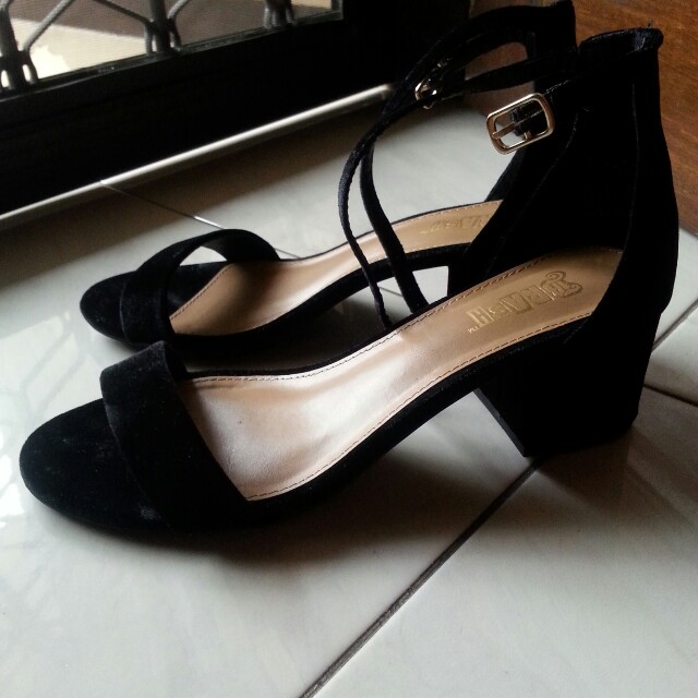 Brash heels payless store