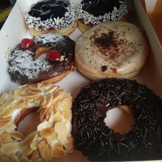 Jco Donuts Half Dozen Food Drinks Chilled Frozen Food On Carousell jco-donuts-half-dozen-food-drinks-chilled-frozen-food-on-carousell