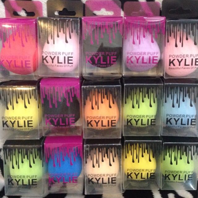 Kylie Powder Puff, Beauty & Personal Care, Face, Makeup on Carousell