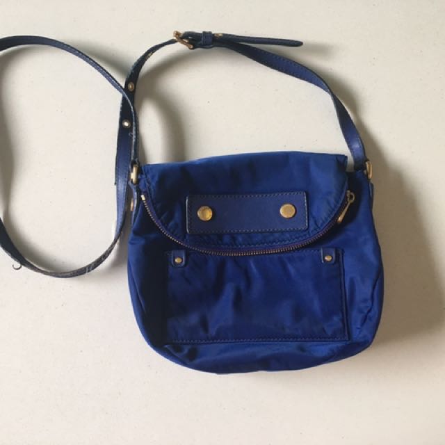 marc jacobs nylon sling bag