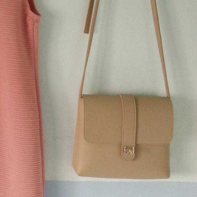 Miniso sling sale bag price philippines