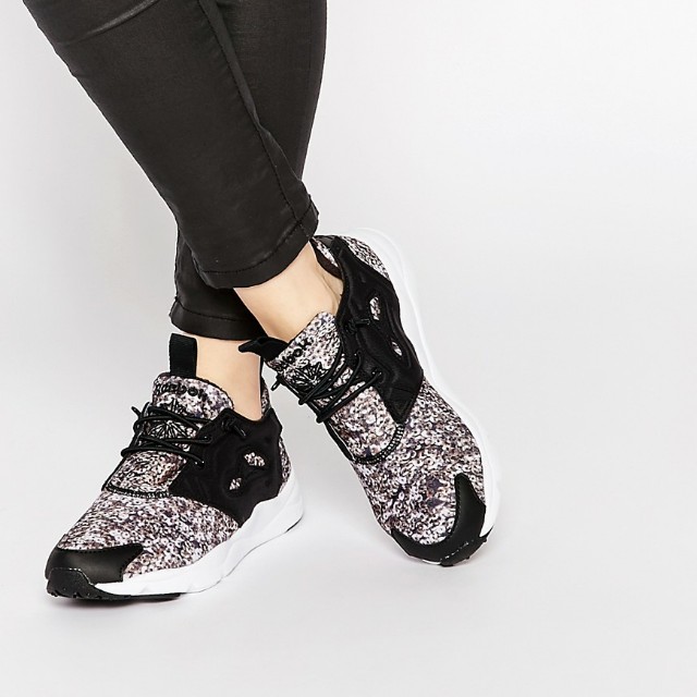 Graphic Print Sneaker shoes 