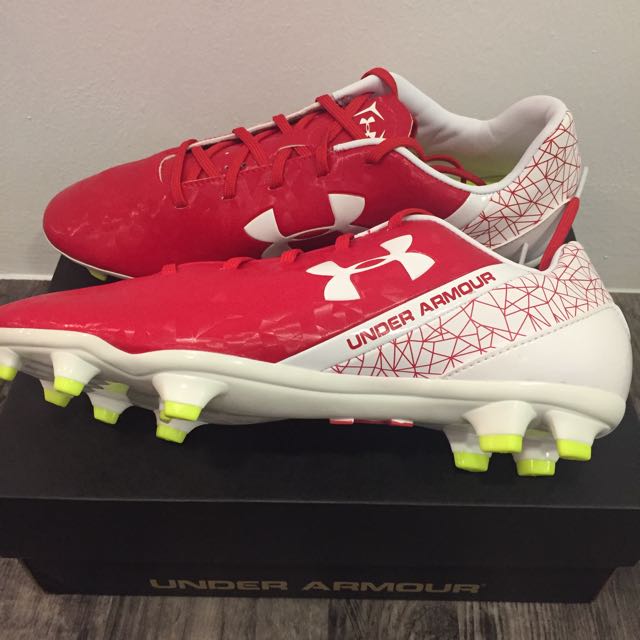 Under armour deals flash cleats