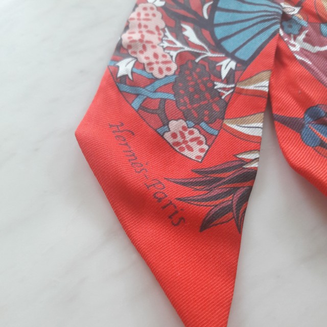 Authentic Hermes Twilly in excellent condition, Luxury, Accessories on