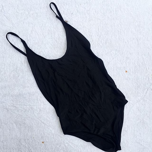 Long back branded one piece (Category: Traditional & Ethnic wear) located in Manila. Submitted by chatdv (Listing ID 129941375, Image 1). Description: Small to med.