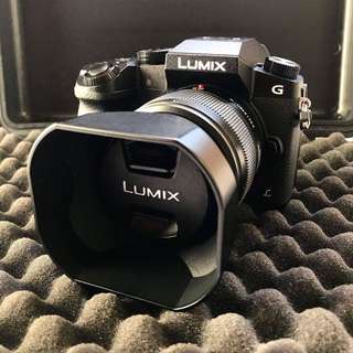 Panasonic Lumix DMC-G7 Mirrorless Micro 4/3 Digital Camera + Panasonic H-X025 Leica DG Summilux 25mm/F1.4 ASPH Lens
