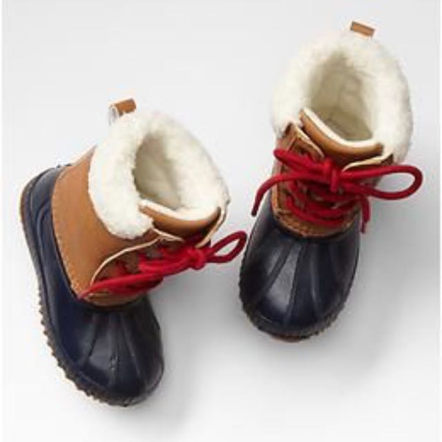 Gap baby duck boots top