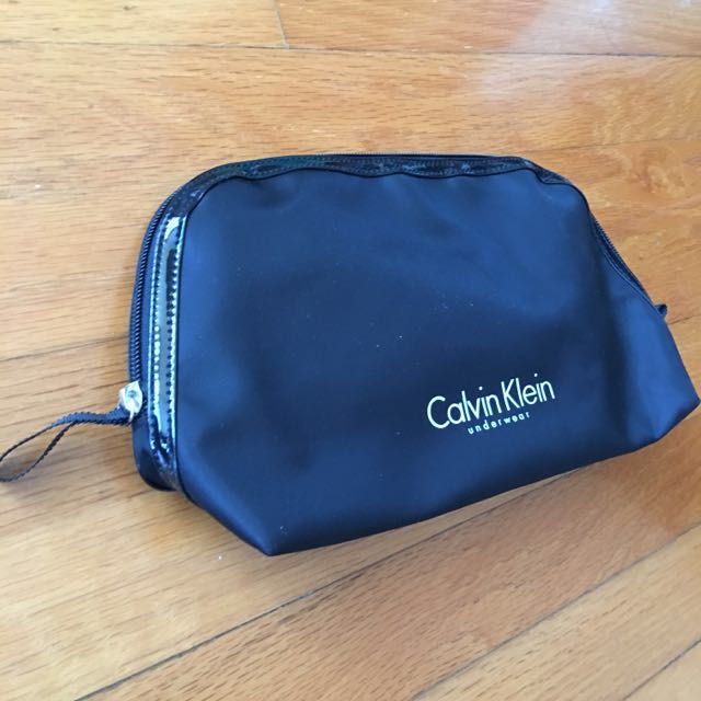 calvin klein carry bag
