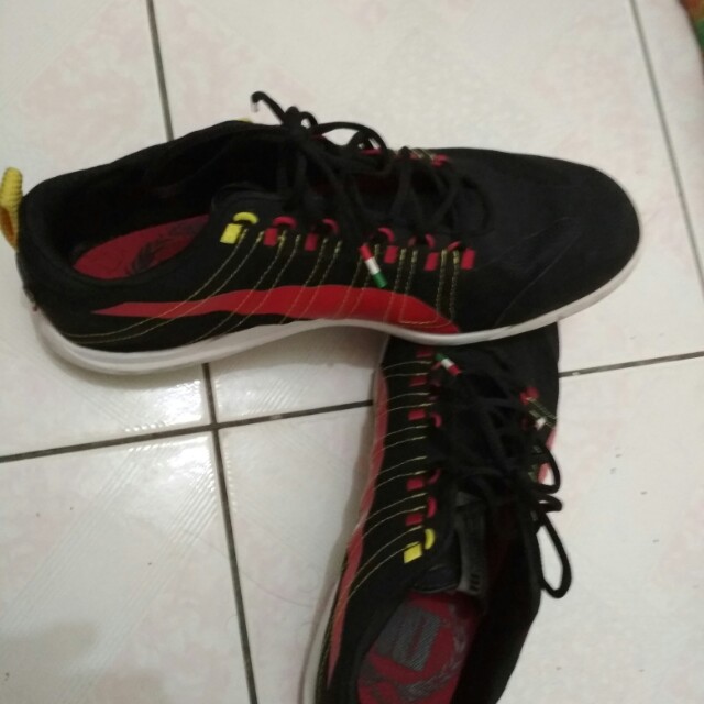 Kasut discount ferrari puma
