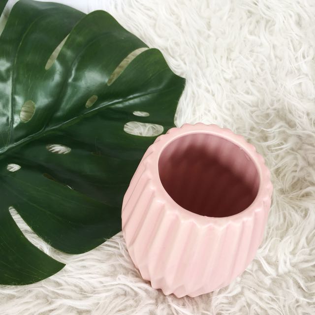 Kmart Pink Ribbed Vase, Furniture & Home Living, Home Decor, Vases