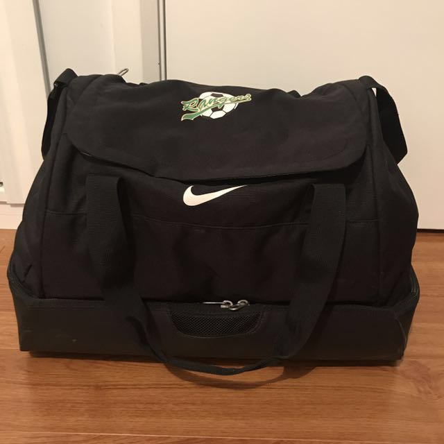 soccer duffle bag with shoe compartment