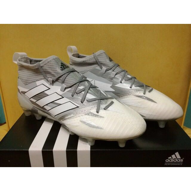 sepatu bola adidas ace